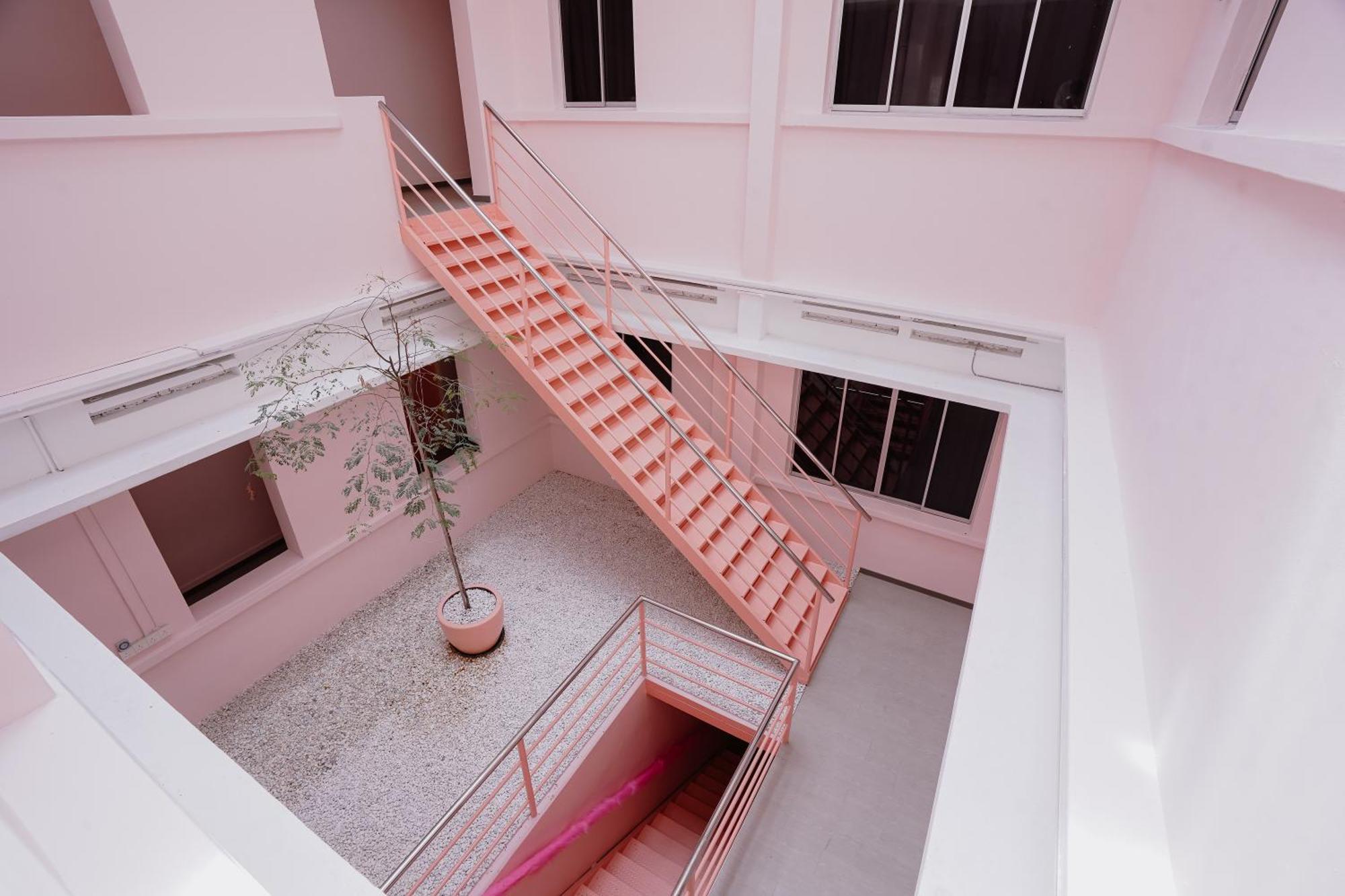 Pink Cabana Hotel George Town Exterior foto