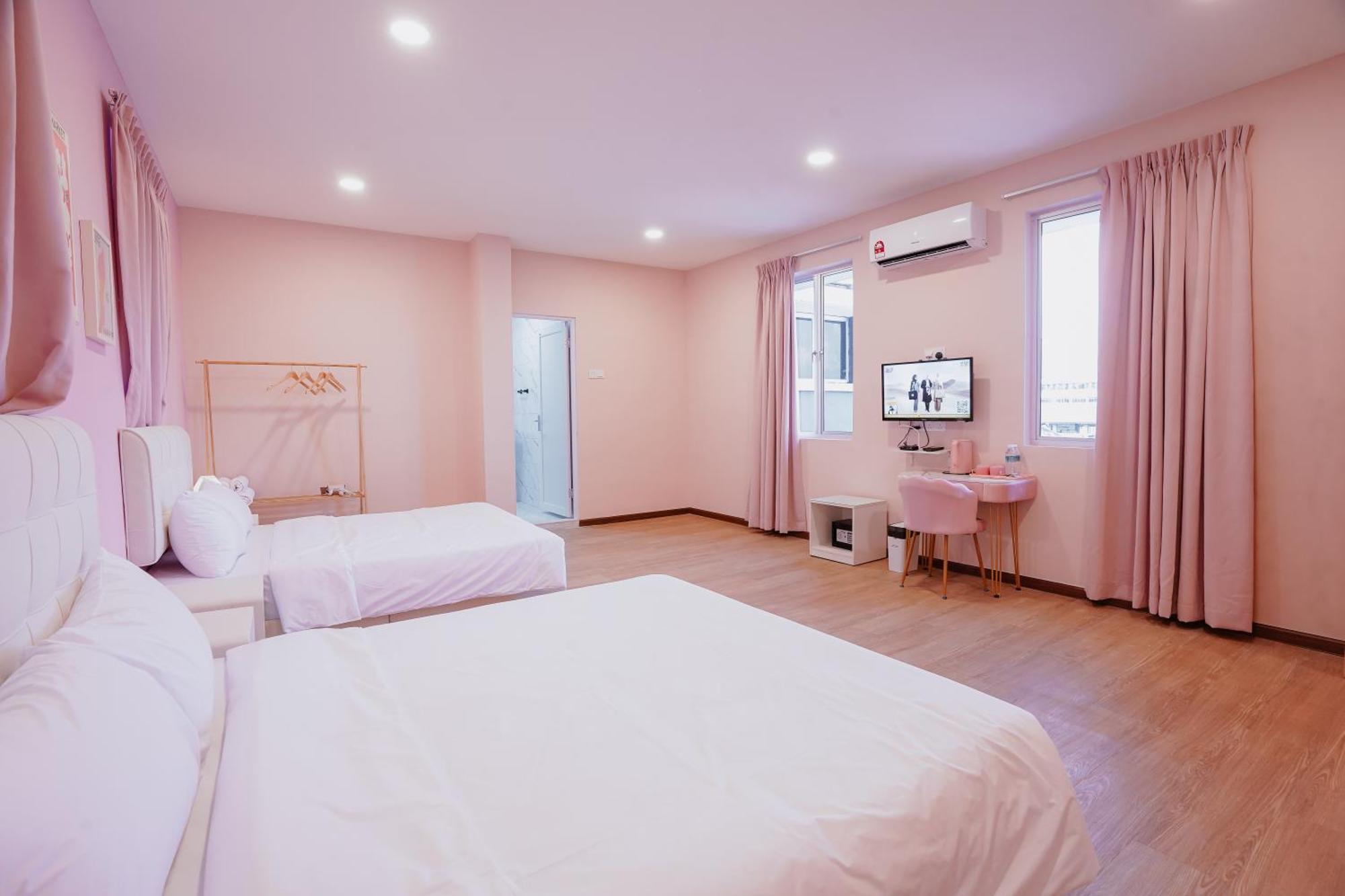 Pink Cabana Hotel George Town Exterior foto