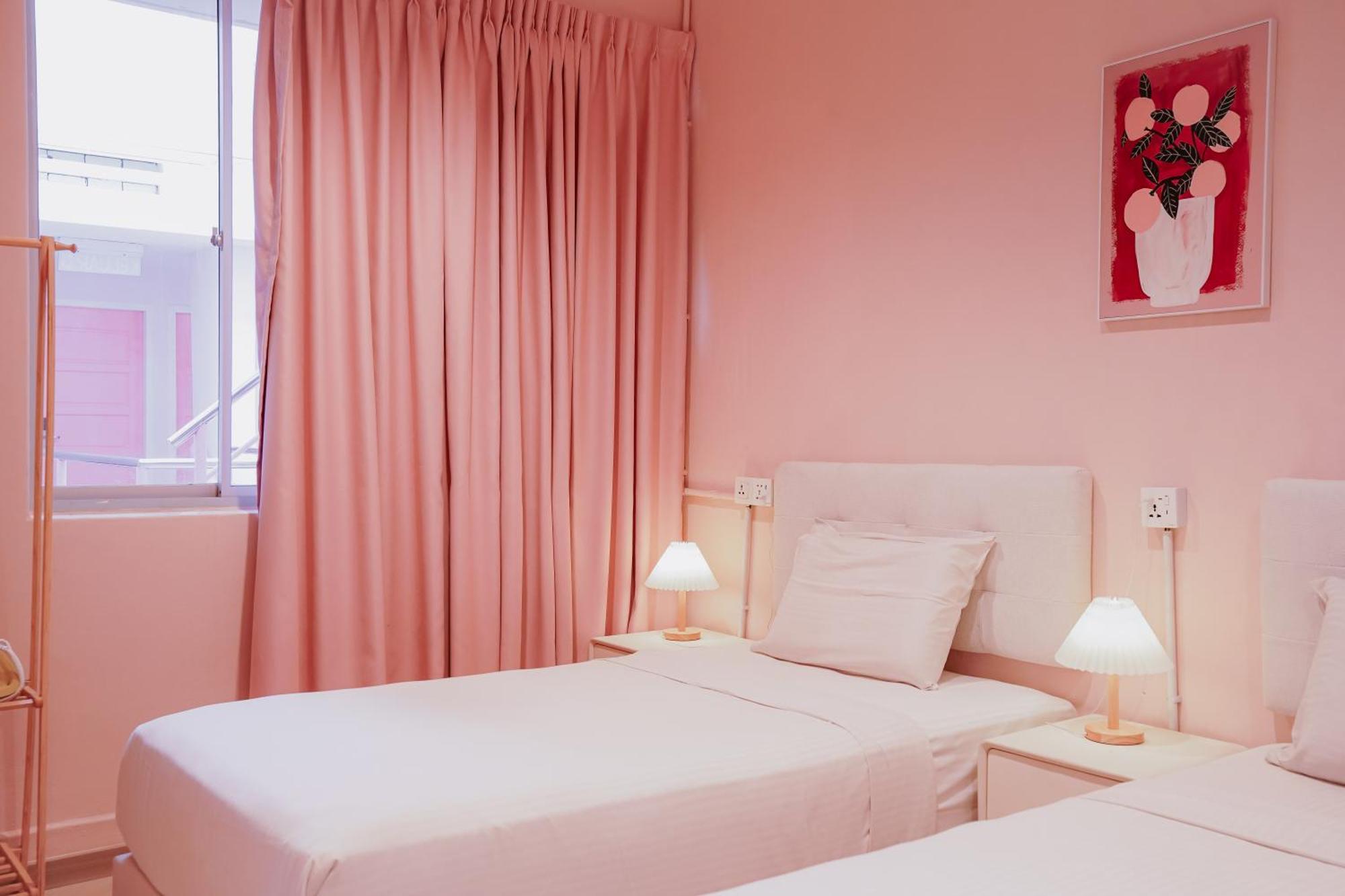 Pink Cabana Hotel George Town Exterior foto