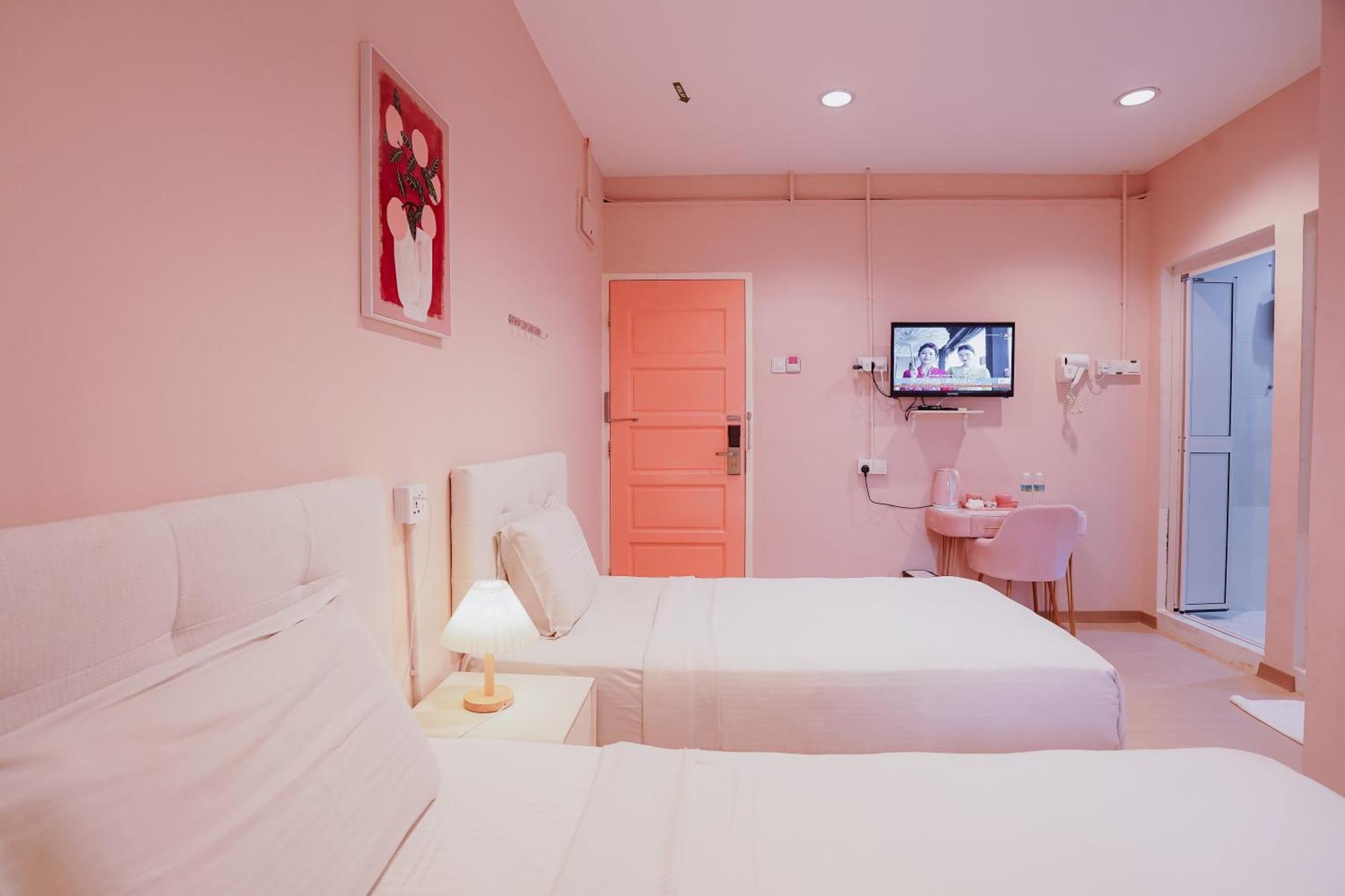 Pink Cabana Hotel George Town Exterior foto