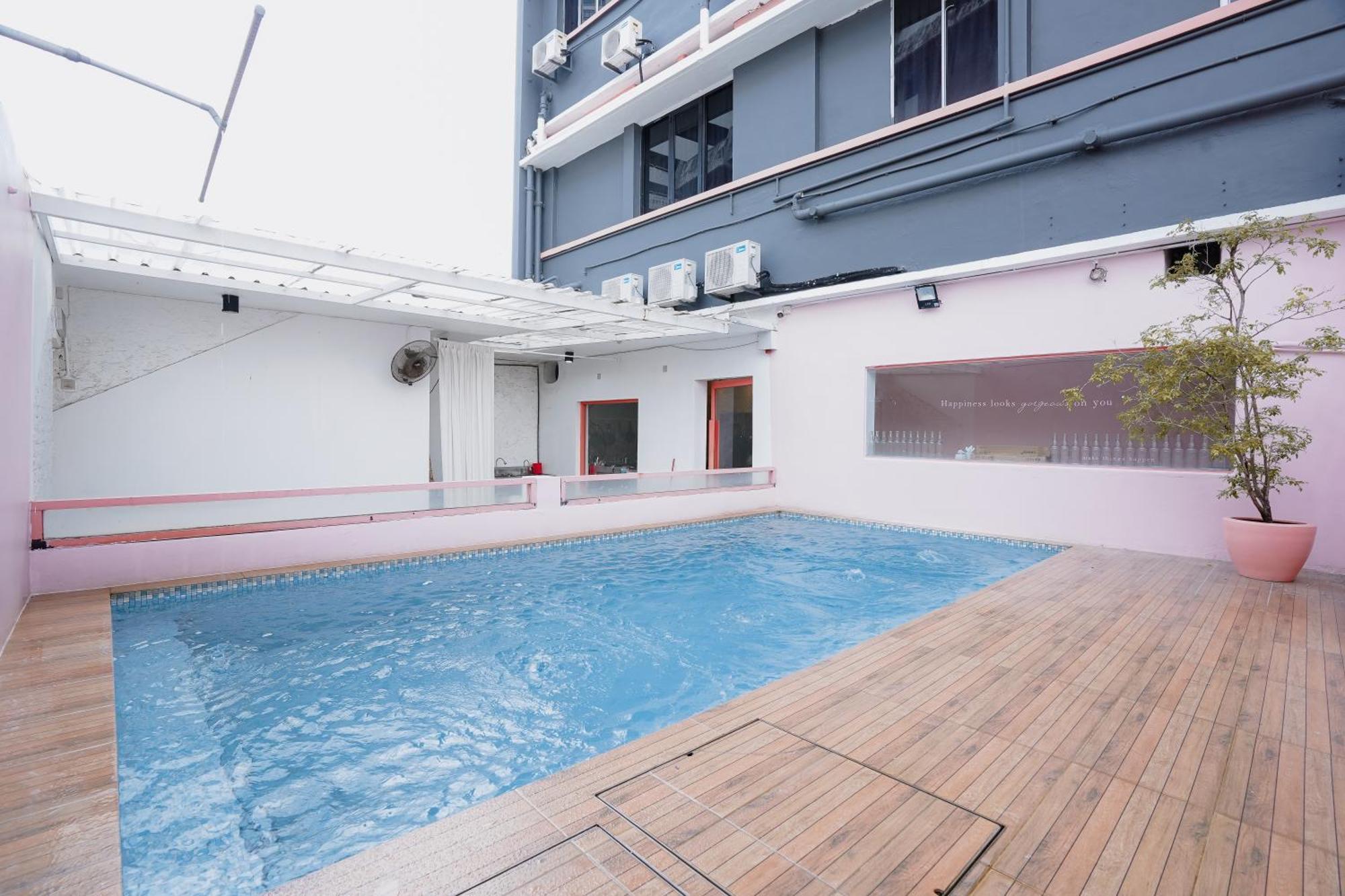Pink Cabana Hotel George Town Exterior foto